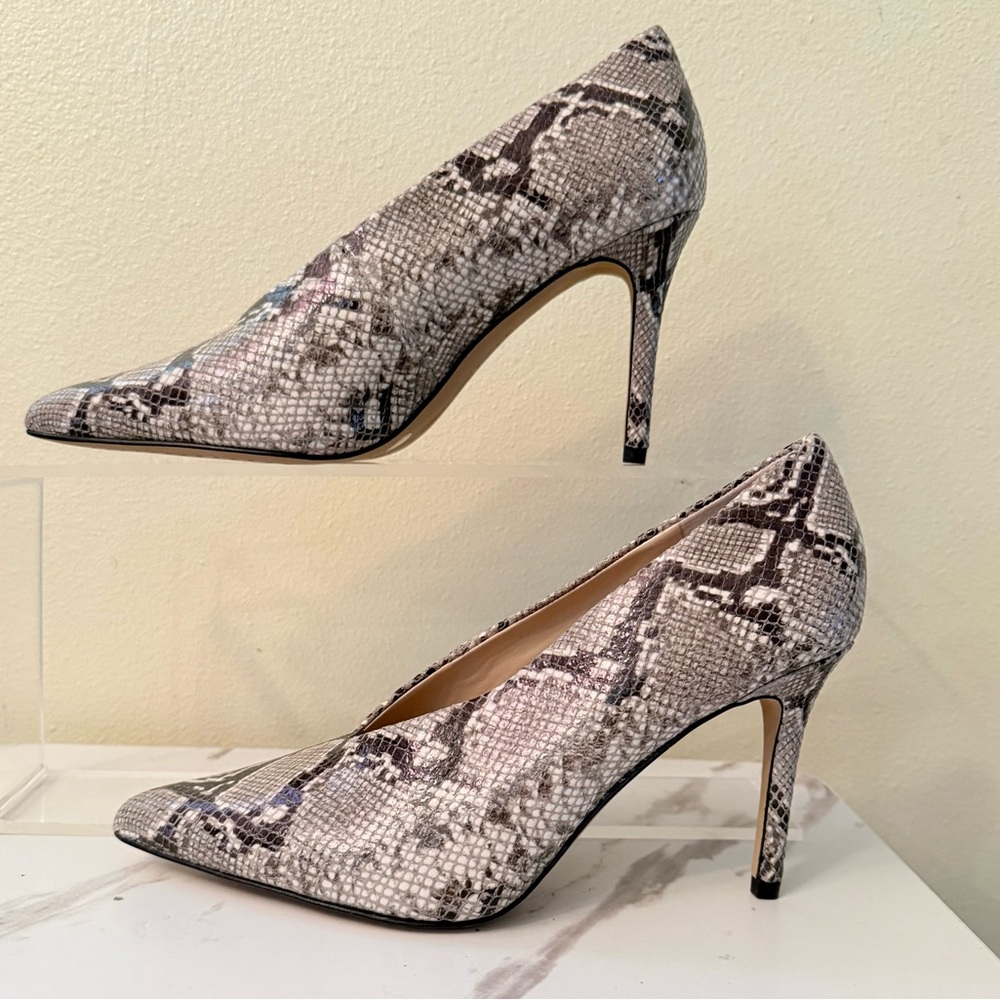 Vince Camuto Snake Print Pumps, NWOB, Size 7-1/2 - Picture 2 of 10